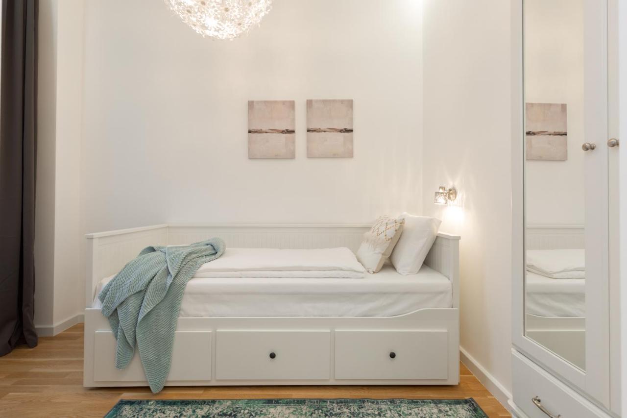 Space And Style In The Heart Of Budapest W 2Br&2Bt Exteriör bild
