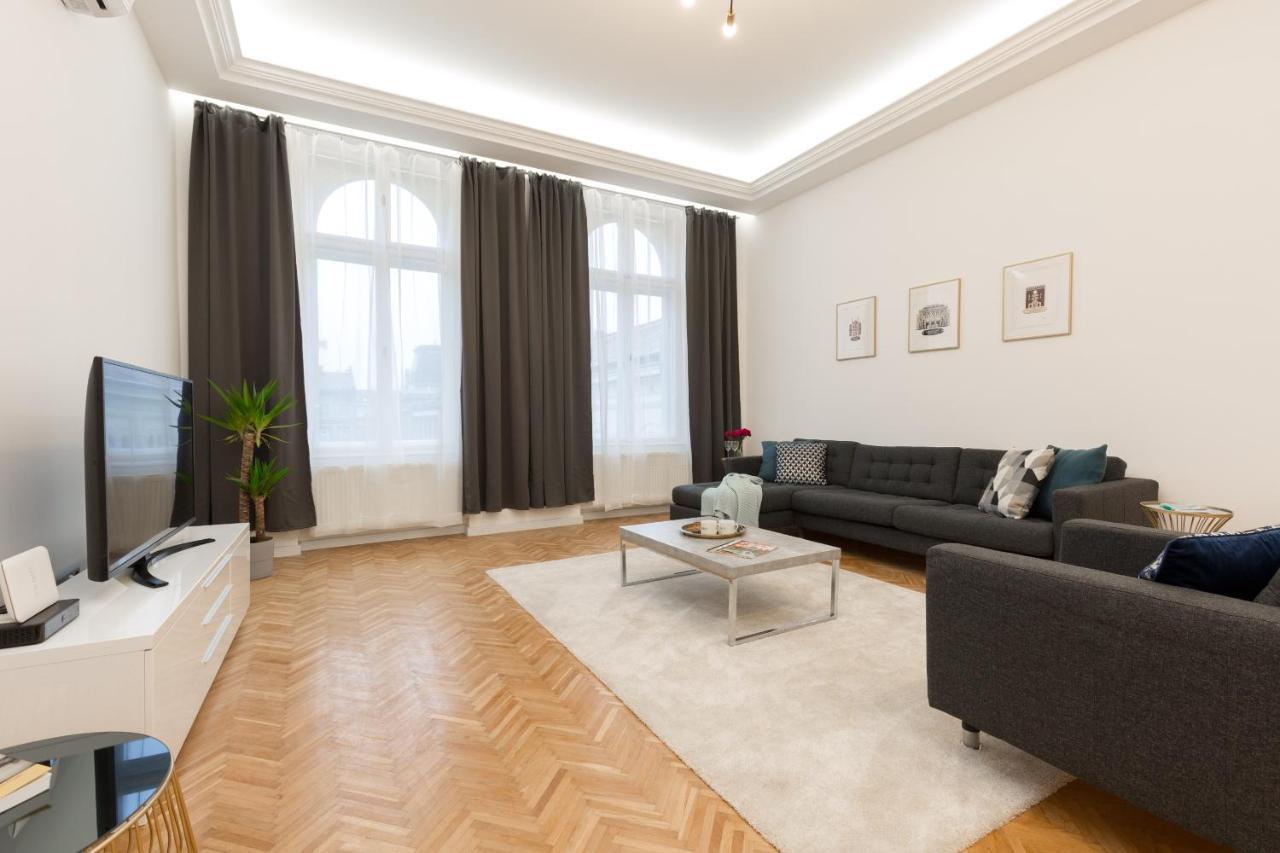 Space And Style In The Heart Of Budapest W 2Br&2Bt Exteriör bild