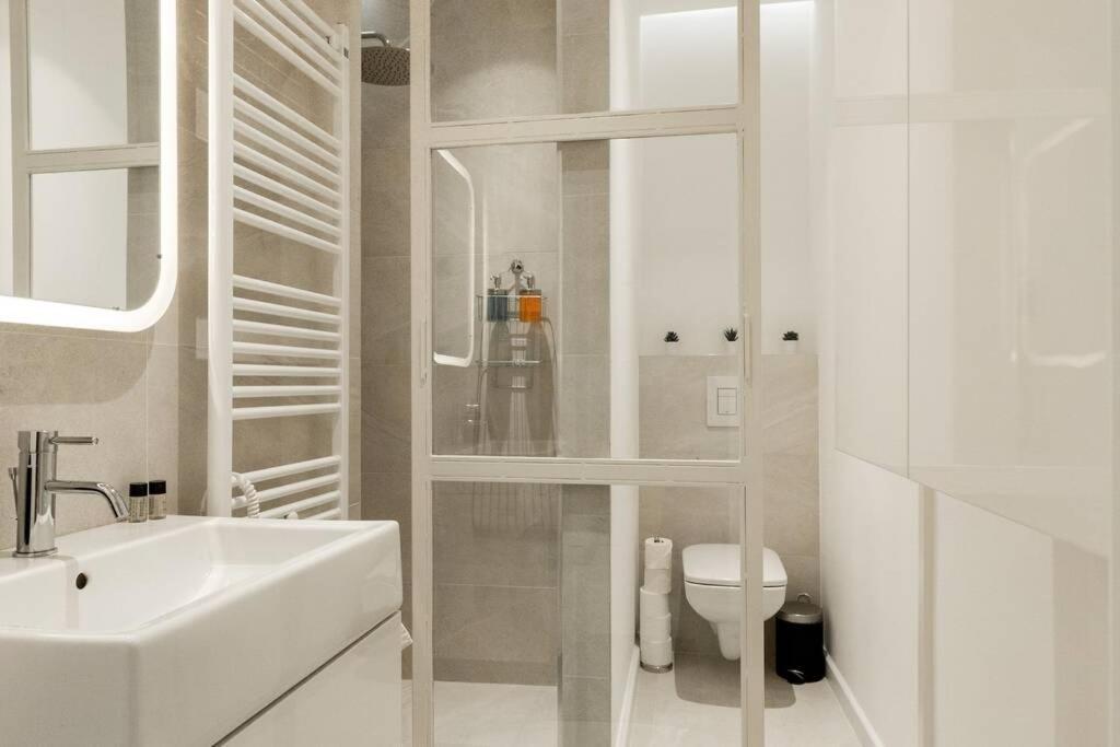 Space And Style In The Heart Of Budapest W 2Br&2Bt Exteriör bild